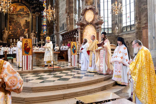 Priesterweihe Byzantinischer Ritus im Stephansdom / Erzdiözese Wien/ Schönlaub