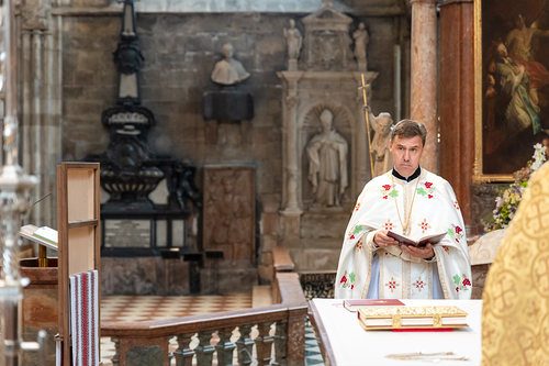 Priesterweihe Byzantinischer Ritus im Stephansdom / Erzdiözese Wien/ Schönlaub