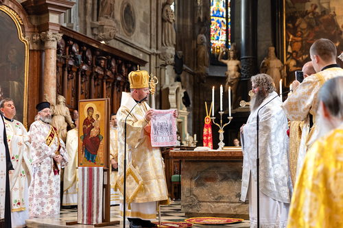 Priesterweihe Byzantinischer Ritus im Stephansdom / Erzdiözese Wien/ Schönlaub