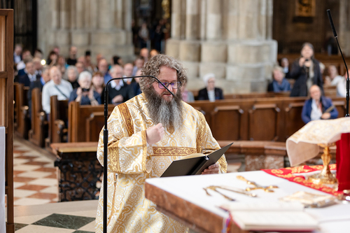 Priesterweihe Byzantinischer Ritus im Stephansdom / Erzdiözese Wien/ Schönlaub