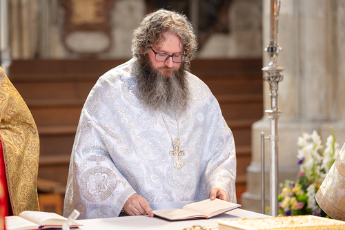 Priesterweihe Byzantinischer Ritus im Stephansdom / Erzdiözese Wien/ Schönlaub