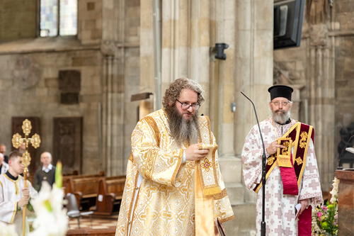 Priesterweihe Byzantinischer Ritus im Stephansdom / Erzdiözese Wien/ Schönlaub
