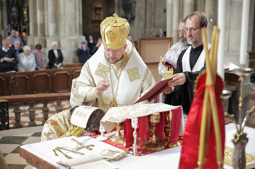 Priesterweihe Byzantinischer Ritus im Stephansdom / Erzdiözese Wien/ Schönlaub