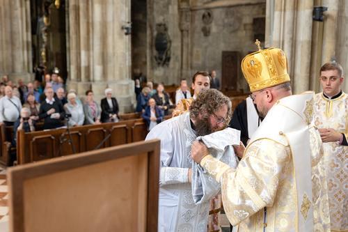 Priesterweihe Byzantinischer Ritus im Stephansdom / Erzdiözese Wien/ Schönlaub