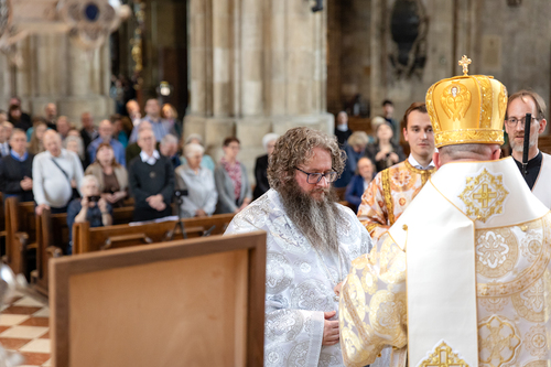 Priesterweihe Byzantinischer Ritus im Stephansdom / Erzdiözese Wien/ Schönlaub