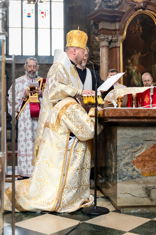Priesterweihe Byzantinischer Ritus im Stephansdom / Erzdiözese Wien/ Schönlaub
