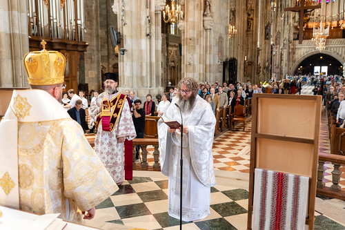 Priesterweihe Byzantinischer Ritus im Stephansdom / Erzdiözese Wien/ Schönlaub