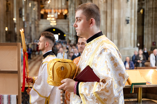 Priesterweihe Byzantinischer Ritus im Stephansdom / Erzdiözese Wien/ Schönlaub