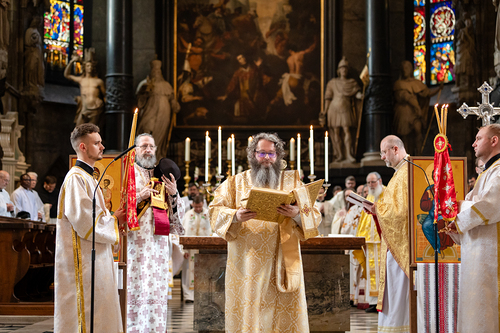Priesterweihe Byzantinischer Ritus im Stephansdom / Erzdiözese Wien/ Schönlaub