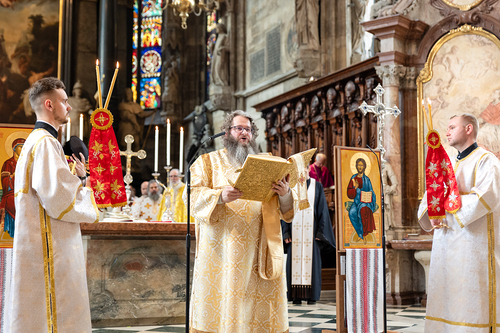 Priesterweihe Byzantinischer Ritus im Stephansdom / Erzdiözese Wien/ Schönlaub