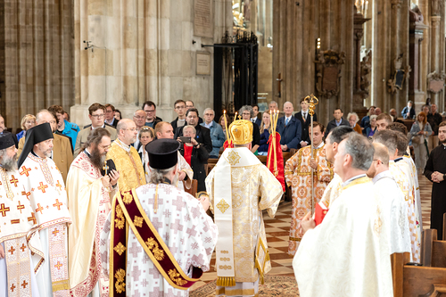 Priesterweihe Byzantinischer Ritus im Stephansdom / Erzdiözese Wien/ Schönlaub