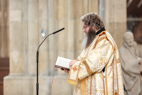 Priesterweihe Byzantinischer Ritus im Stephansdom / Erzdiözese Wien/ Schönlaub