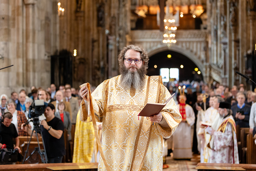 Priesterweihe Byzantinischer Ritus im Stephansdom / Erzdiözese Wien/ Schönlaub
